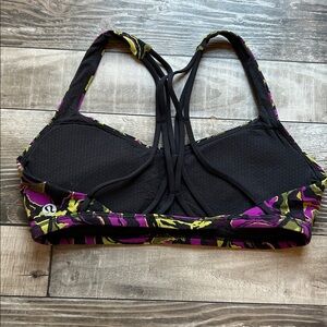 Lululemon Free To Be Zen Bra
